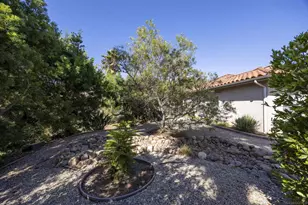 1726 York View Cir, Vista, CA 92084 - Photo 54