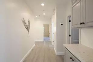 1726 York View Cir, Vista, CA 92084 - Photo 14
