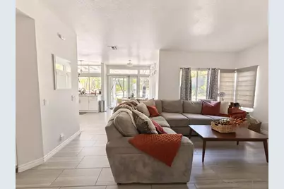  40043 Gibraltar, Murrieta, CA 92562 - Photo 4