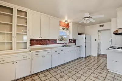  1475 Vicksburg Dr, El Cajon, CA 92021 - Photo 16