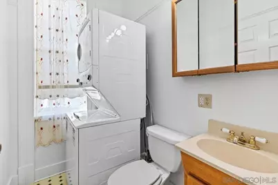  906 A Ave, National City, CA 91950 - Photo 40