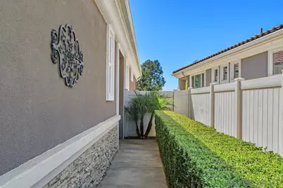  977 Blackhawk Dr, Beaumont, CA 92223 - Photo 46