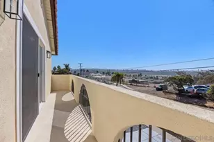 2302 Greenbrier Dr, Oceanside, CA 92054 - Photo 20