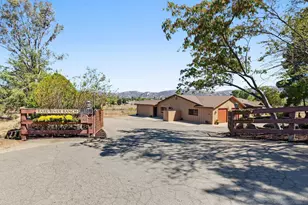 333 Thomsen Way, Ramona, CA 92065 - Photo 1