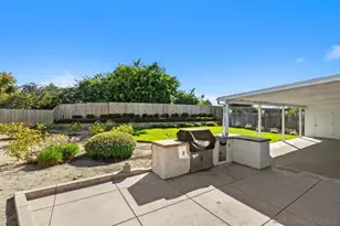 648 E J St, Chula Vista, CA 91910 - Photo 22