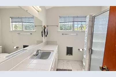  47 E Shasta Street, Chula Vista, CA 91910 - Photo 10