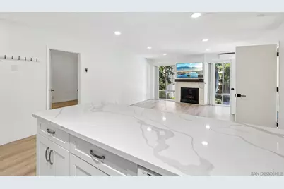  4600 Lamont St #204, San Diego, CA 92109 - Photo 10