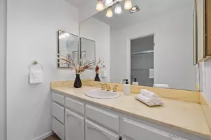 3525 Lebon Dr, San Diego, CA 92122 - Photo 14