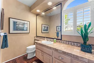 9744 Claiborne Square, La Jolla, CA 92037 - Photo 22