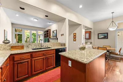  9744 Claiborne Square, La Jolla, CA 92037 - Photo 6