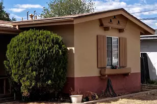 565 S Taylor St, Hemet, CA 92543 - Photo 16