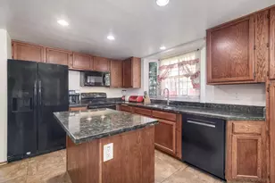 2885 Sanford Ln, Carlsbad, CA 92010 - Photo 12