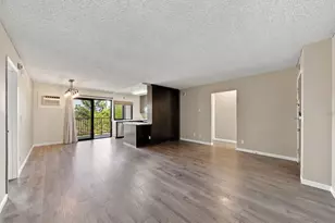7835 Cowles Mountain Ct, San Diego, CA 92119 - Photo 4