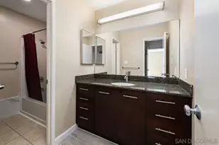 7425 Charmant Dr, San Diego, CA 92122 - Photo 20