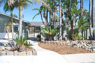  8330 Beaver Lake Dr, San Diego, CA 92119 - Photo 2