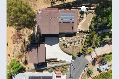  12886 Castle Court Drive, Lakeside, CA 92040 - Photo 2