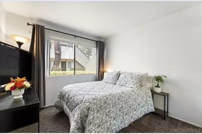  355 N Melrose Dr #E, Vista, CA 92083 - Photo 18