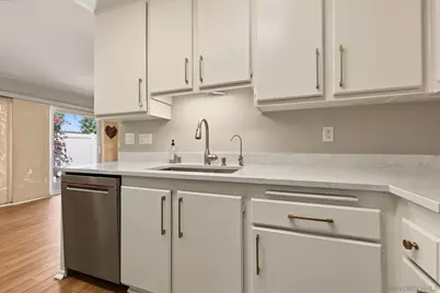  1906 Park Dale Lane, Encinitas, CA 92024 - Photo 8