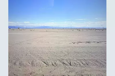  2064 Center Street #26, Thermal, CA 92274 - Photo 2
