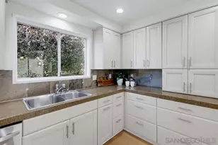 111 Delicias Ct, Solana Beach, CA 92075 - Photo 6