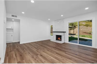  4566 Hancock Cir, Oceanside, CA 92056 - Photo 14