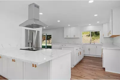  4566 Hancock Cir, Oceanside, CA 92056 - Photo 10