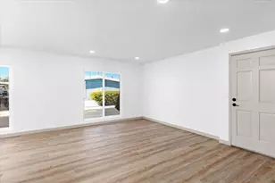 7110 Santa Cruz St, Carlsbad, CA 92011 - Photo 8