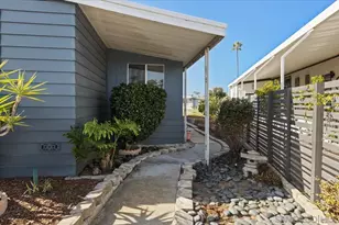 7019 San Carlos St, Carlsbad, CA 92011 - Photo 2