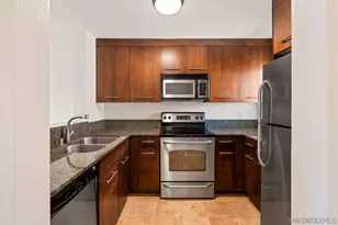 7405 Charmant Dr, San Diego, CA 92122 - Photo 8