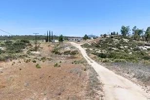 2075 Boulder Oaks Rd, Potrero, CA 91963 - Photo 2