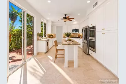  6055 Hillpointe Row, La Jolla, CA 92037 - Photo 18