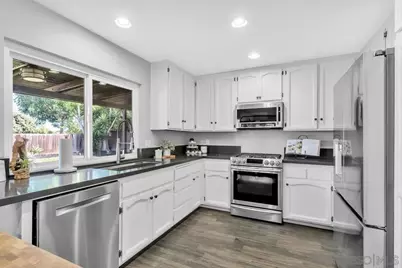  377 N Willowspring Drive, Encinitas, CA 92024 - Photo 14