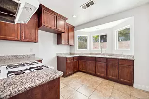 772 W 19th, San Bernardino, CA 92405 - Photo 8