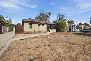 772 W 19th, San Bernardino, CA 92405 - Photo 2