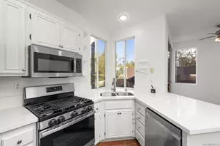10827 Caminito Arcada, San Diego, CA 92131 - Photo 10