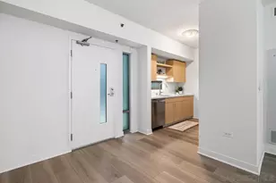 425 W Beech St, San Diego, CA 92101 - Photo 14