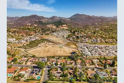  17253 Saint Andrews Drive, Poway, CA 92064 - Photo 16