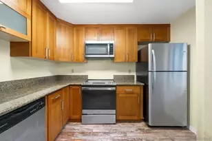 7405 Charmant Dr, San Diego, CA 92122 - Photo 12