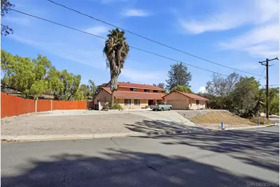  5747 Pray St, Bonita, CA 91902 - Photo 2