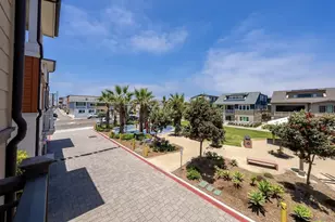 810 Santa Barbara Pl, San Diego, CA 92109 - Photo 30