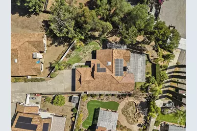  2011 Rachelle Pl, Escondido, CA 92025 - Photo 2