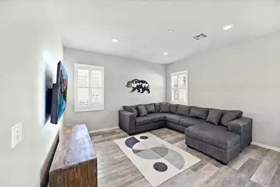  2948 Lucia Jade Loop, San Diego, CA 92139 - Photo 4