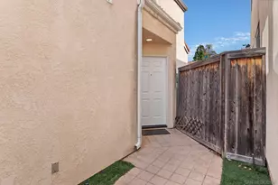 10813 Caminito Arcada, San Diego, CA 92131 - Photo 8