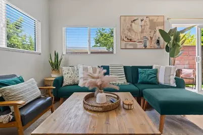  9682 Kennelly Ln, Anaheim, CA 92804 - Photo 30