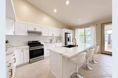  1992 Ridge Way Glen, Escondido, CA 92029 - Photo 1