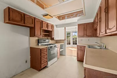  3408 Glen Dr, Spring Valley, CA 91977 - Photo 10