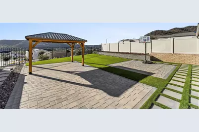  712 Meadowood, Fallbrook, CA 92028 - Photo 12