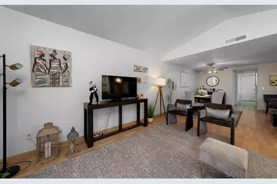  10366 Rochelle Ave, Santee, CA 92071 - Photo 8