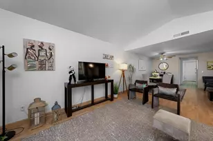 10366 Rochelle Ave, Santee, CA 92071 - Photo 8