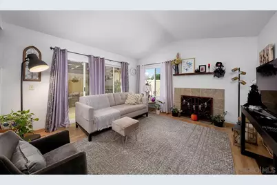  10366 Rochelle Ave, Santee, CA 92071 - Photo 6